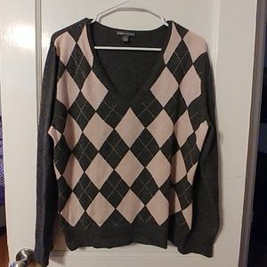 Cashmere V-neck sweater